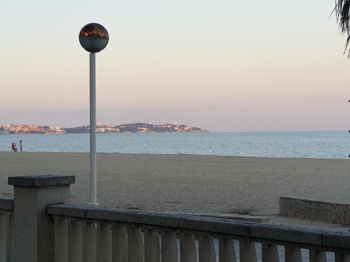 Apartamento 1ª Linea De Mar Cambrils Vilafortuny Экстерьер фото
